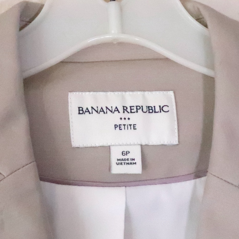 Casual stone colored tailored single breasted cotton blazer - Picture 6 of 9